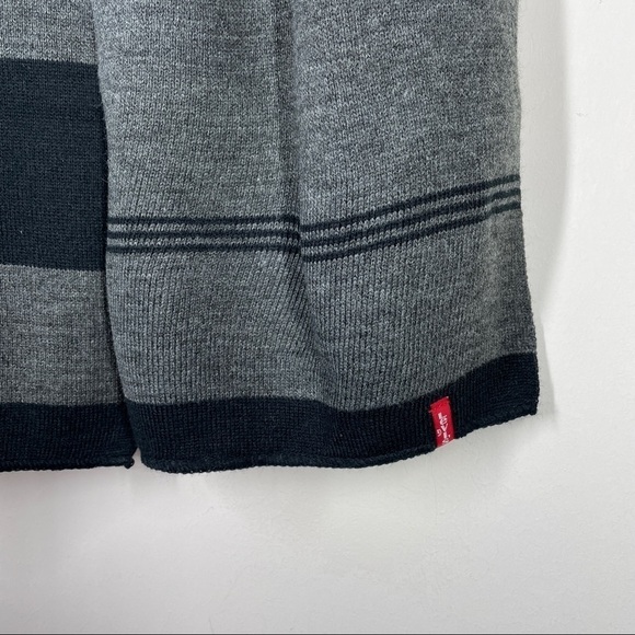 Levi’s Mixed Stripe Sweater Knit Men’s Scarf Gray Black - Picture 2 of 5